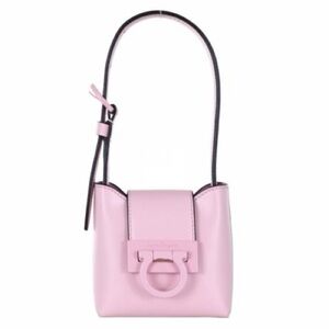 Salvatore Ferragamo Trifolio Micro Mini Bag RARE
AMAZING PRICE💝